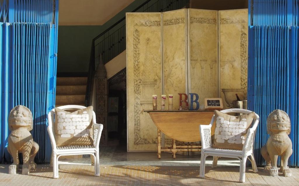 Bric-A-Brac Hotel Battambang Eksteriør billede