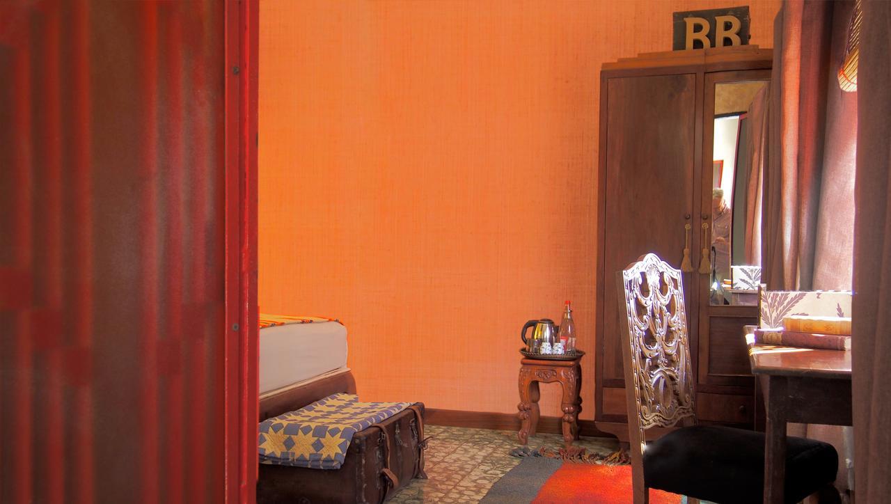 Bric-A-Brac Hotel Battambang Eksteriør billede