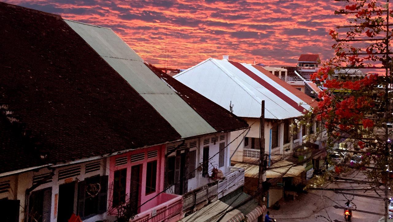 Bric-A-Brac Hotel Battambang Eksteriør billede