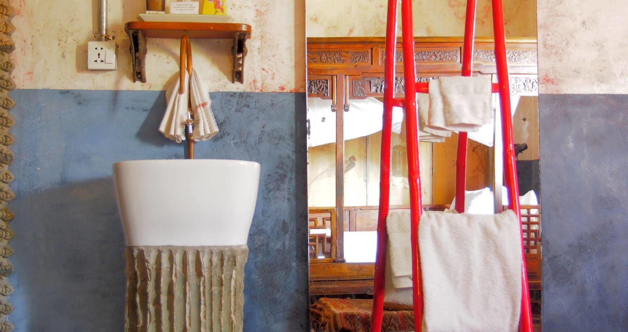 Bric-A-Brac Hotel Battambang Eksteriør billede