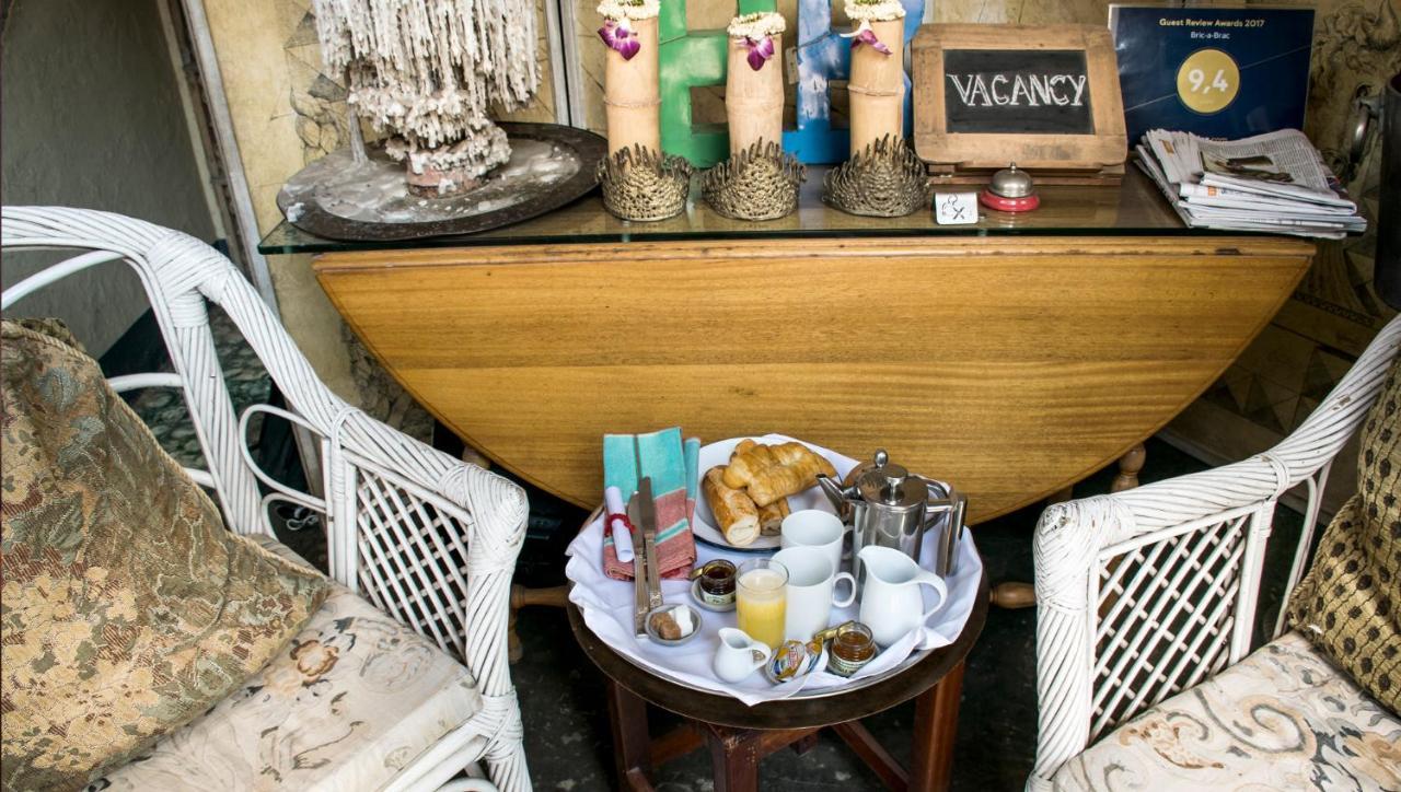 Bric-A-Brac Hotel Battambang Eksteriør billede